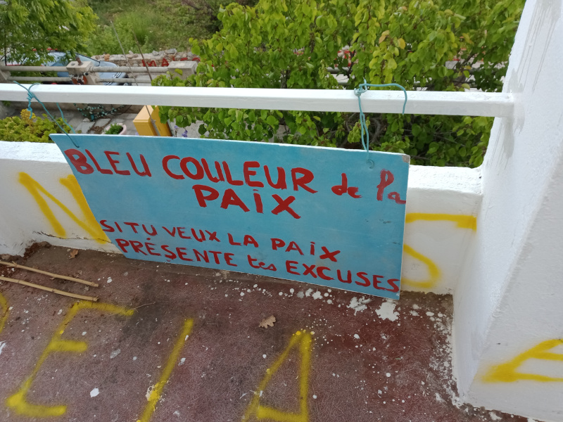 bacon salon bleu paix